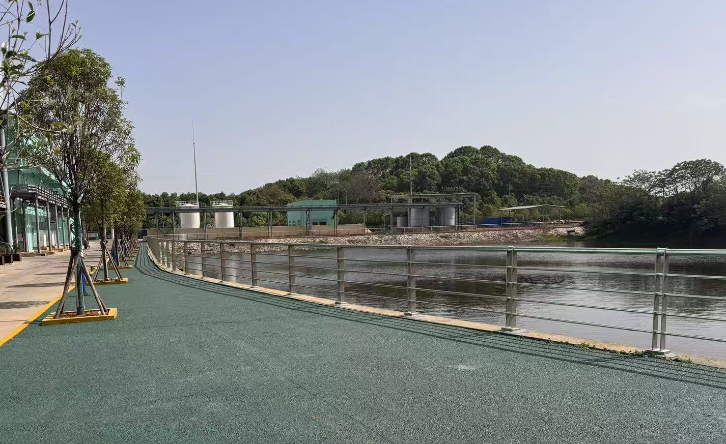 2-62a032b16f8ae7d8673f81b50b9270c_副本.jpg